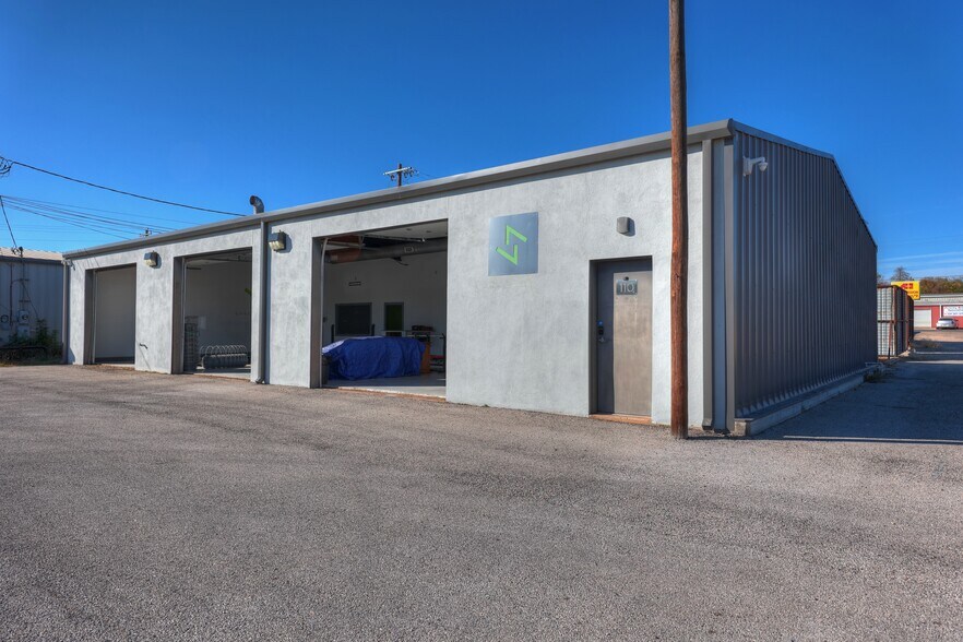 More Photos Of 110 Eds Way, Kerrville Service For Sale