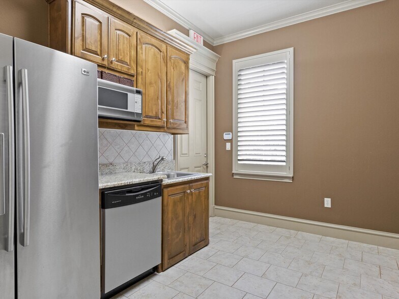 More Photos Of 4603 Colleyville Blvd, Colleyville Office For Sale