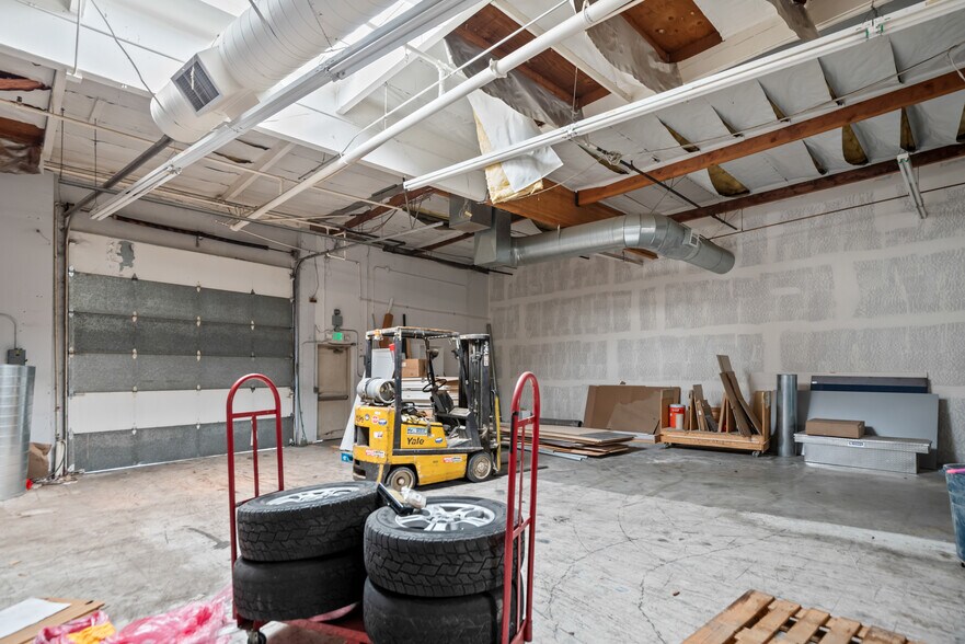 More Photos Of 123-129 E Alma Ave, San Jose Warehouse For Sale