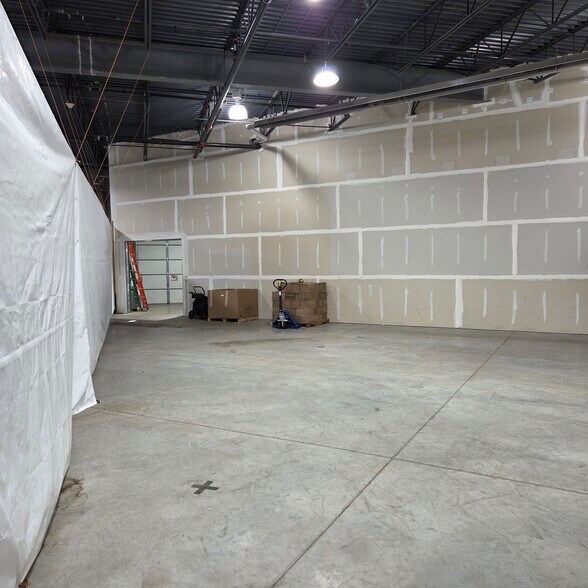 More Photos Of 1630 91st Ave NE, Blaine Manufacturing For Lease