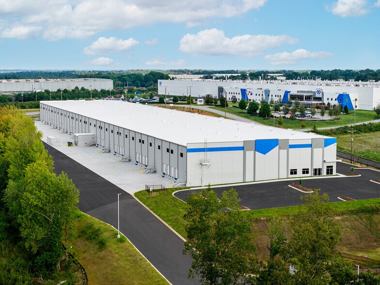 More Photos Of 311 Genoble Rd, Greer Distribution For Lease