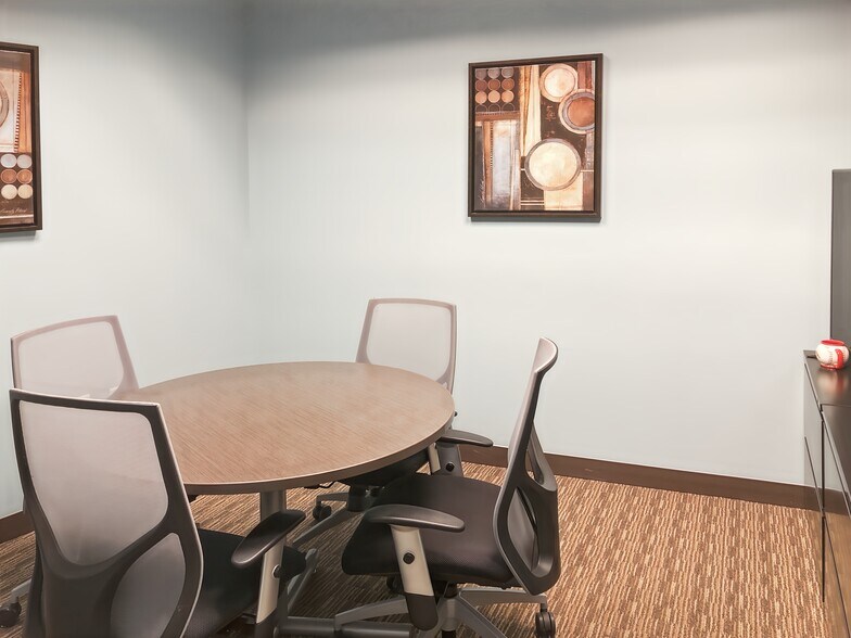 More Photos Of 100 S 4th St, Saint Louis Coworking Space