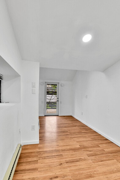 More Photos Of 325 Detroit St, Denver Office Residential For Lease