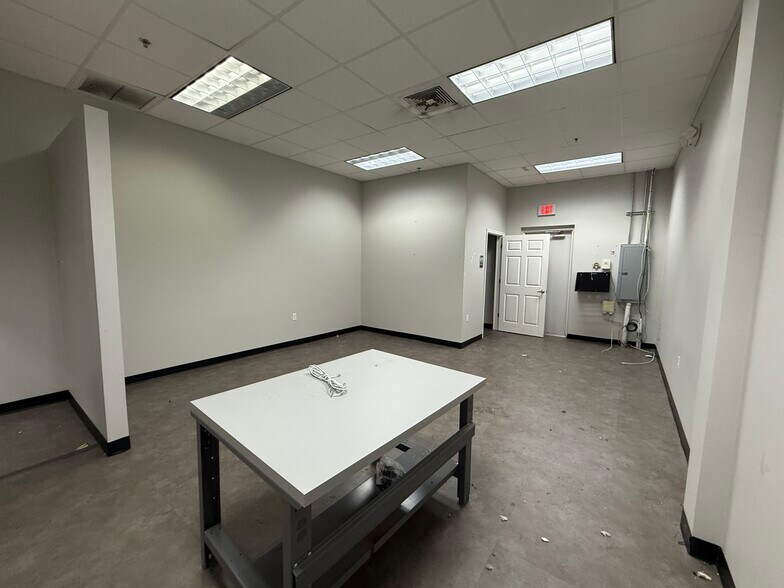 More Photos Of 1185 W Granada Blvd, Ormond Beach Unknown For Lease