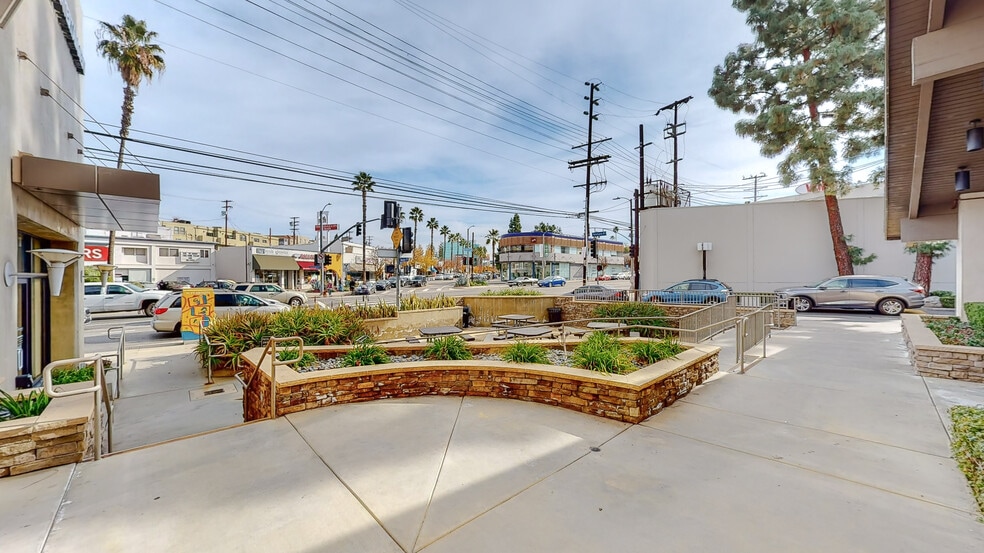 More Photos Of 4061 Laurel Canyon Blvd, Studio City Loft Creative Space For Lease