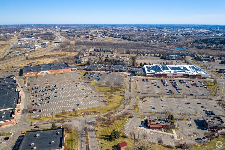 More Photos Of 7100-7200 Valley Creek Plz, Woodbury Unknown For Lease