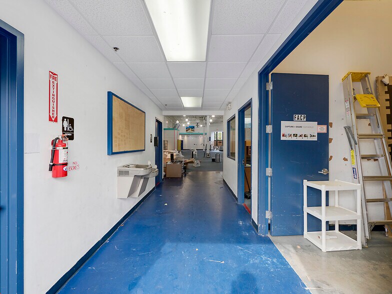 More Photos Of 4074 Northlake Blvd, Palm Beach Gardens Freestanding For Lease