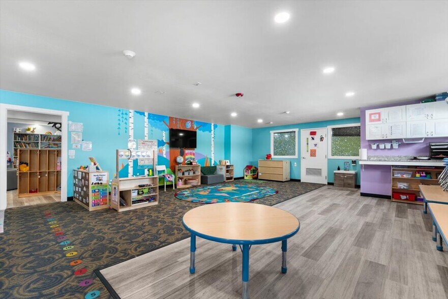 More Photos Of 340 Maple St, Frederick Specialty For Sale