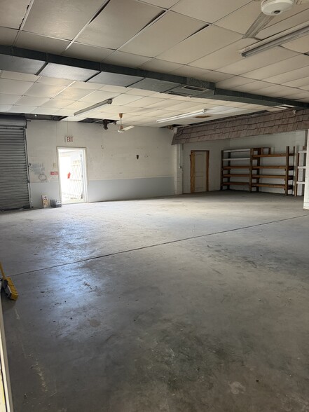 More Photos Of 1784 N Hercules Ave, Clearwater Flex For Lease