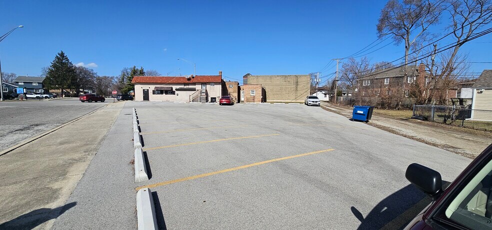 More Photos Of 9611 Southwest Hwy, Oak Lawn Storefront Retail Office For Sale