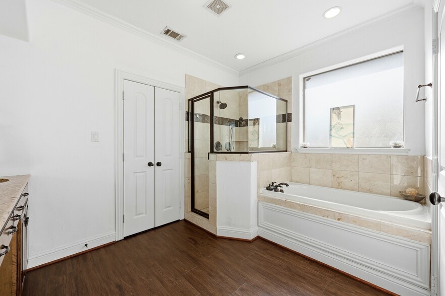 More Photos Of 5100 Mission Ave, Dallas Apartments For Sale