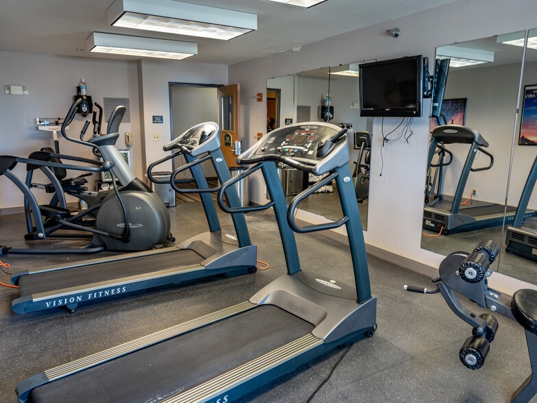 More Photos Of 664 Chase Blvd, Sidney Hotel For Sale