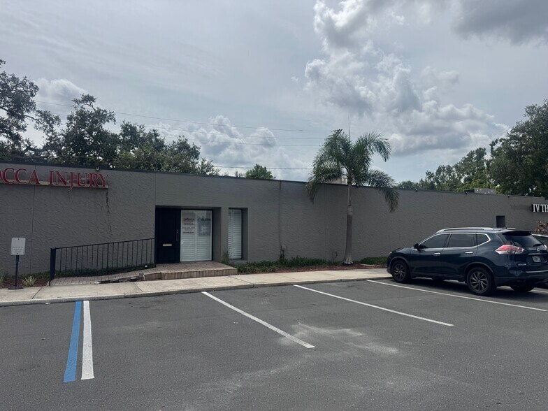 More Photos Of 800 W Martin Luther King Blvd, Tampa Office For Sale