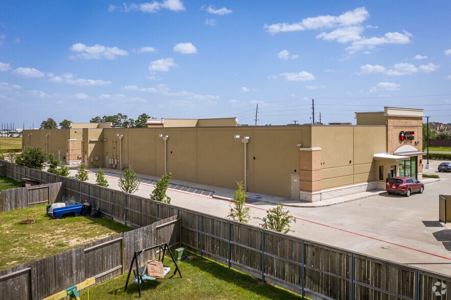More Photos Of 9166 FM 2920 Rd, Tomball Unknown For Lease