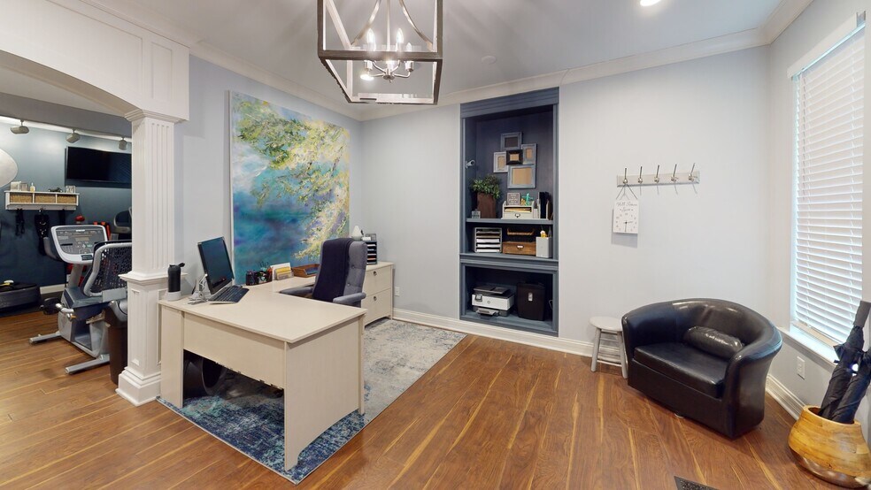 More Photos Of 240 Main St W, Carmel Storefront Retail Residential For Sale