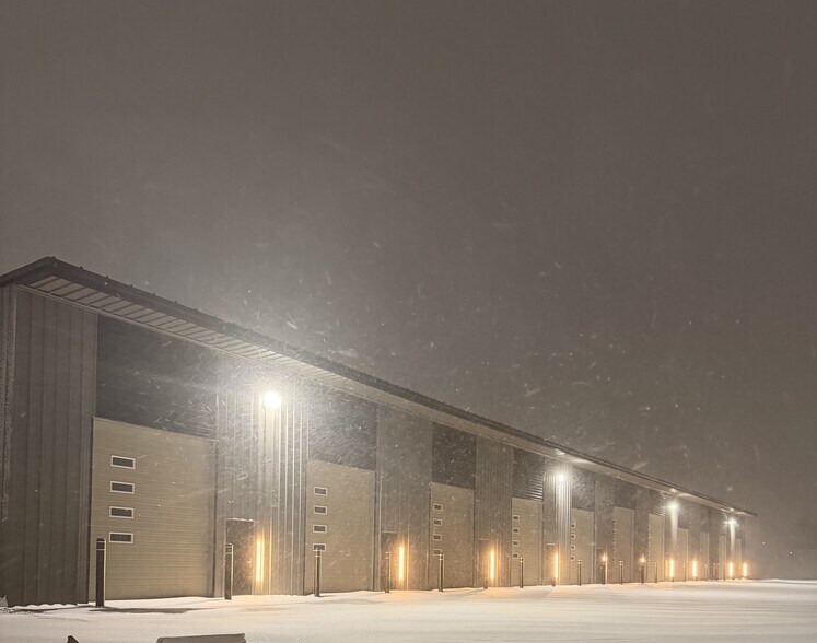 More Photos Of 2490 Rainbow Dr, Warsaw Self Storage For Sale