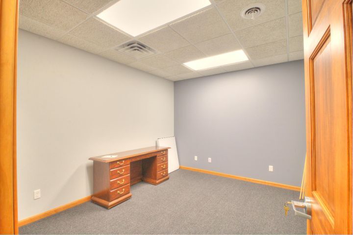 More Photos Of 6586 Center St, Unionville Bank For Sale