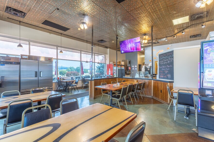 More Photos Of 100 Ridgeview Dr, Smithfield Storefront For Sale