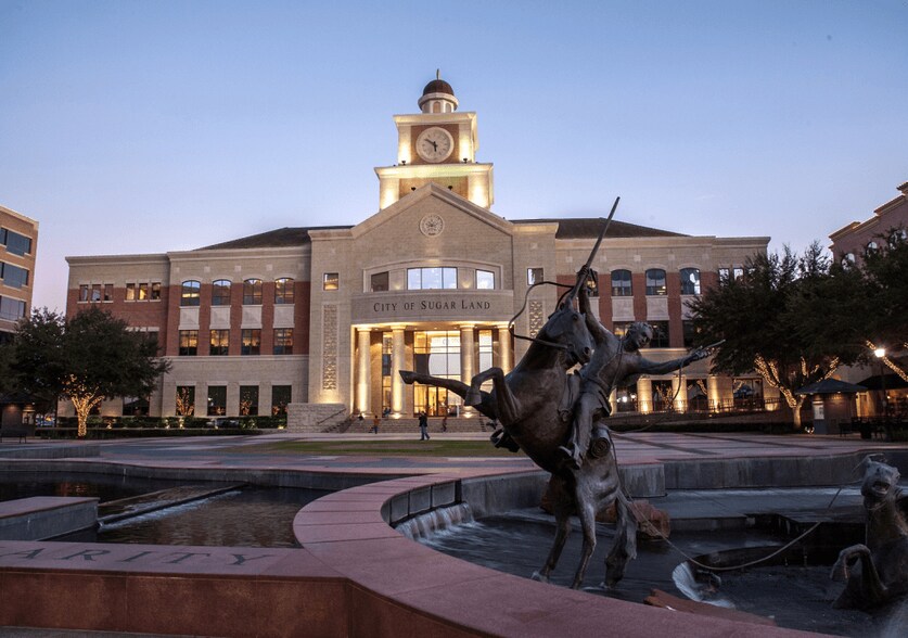 More Photos Of 15140 Southwest Fwy, Sugar Land Office For Sale