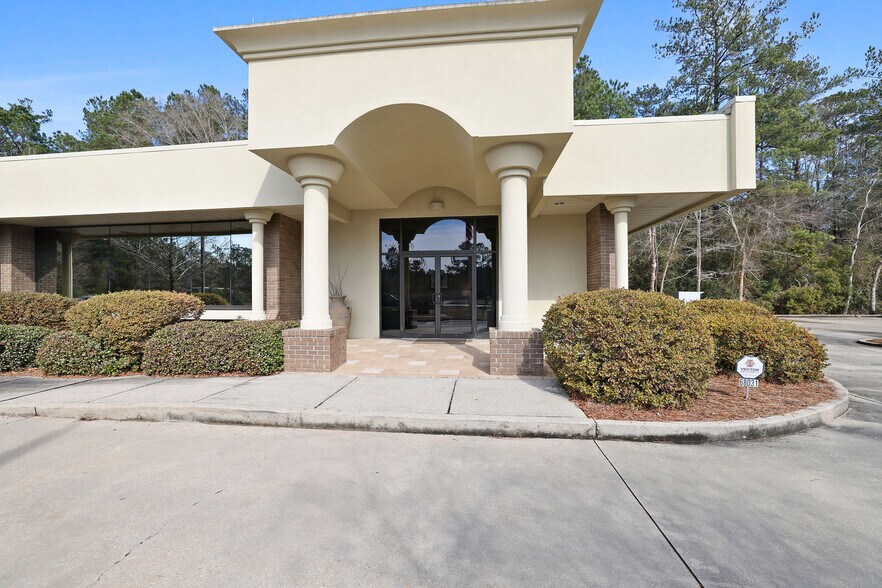 More Photos Of 68031 Capital Trace Row, Mandeville Office For Lease