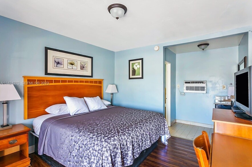 More Photos Of 1150 S Federal Hwy, Dania Beach Hotel For Sale