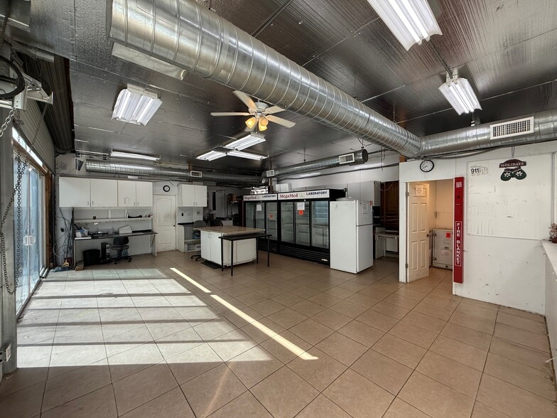 More Photos Of 7304 Canby Ave, Reseda Apartments For Sale
