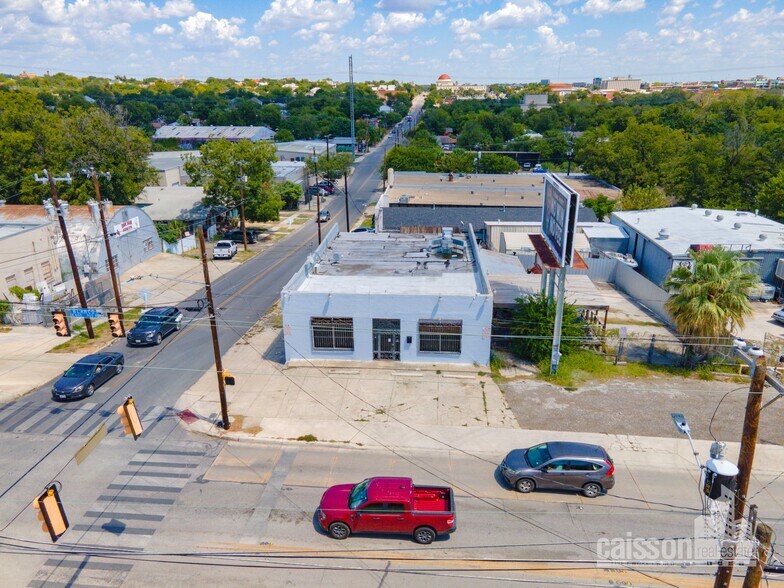 More Photos Of 320 Blanco Rd, San Antonio Restaurant For Lease
