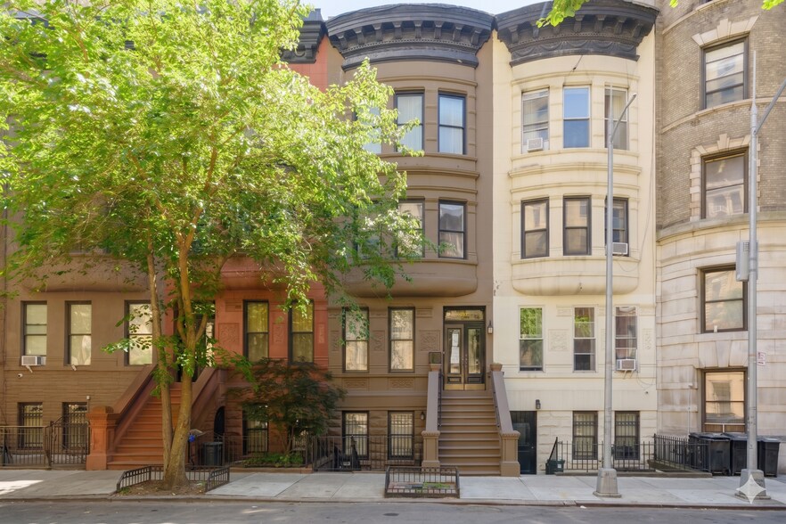 Primary Photo Of 338 W 71st St, New York Apartments For Sale