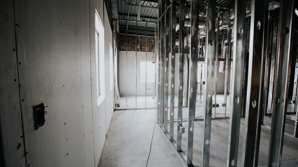 More Photos Of 160 Alto Mesa dr, El Paso Healthcare For Lease