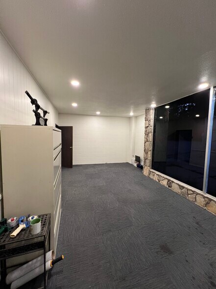 More Photos Of 735 Stocker Rd, Big Bear Lake Storefront Retail Office For Lease