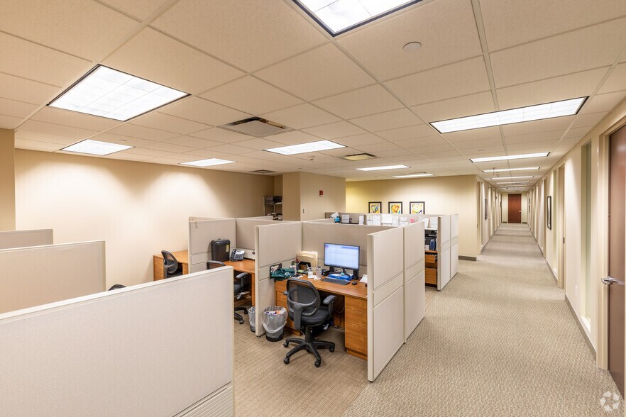 More Photos Of 445 Hamilton Ave, White Plains Coworking Space