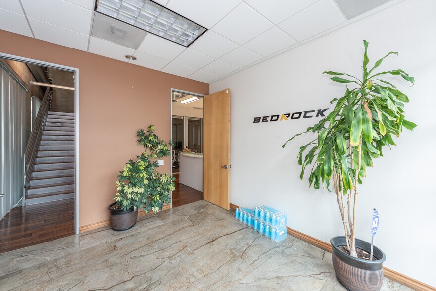 More Photos Of 8925 Research Dr, Irvine Office For Lease