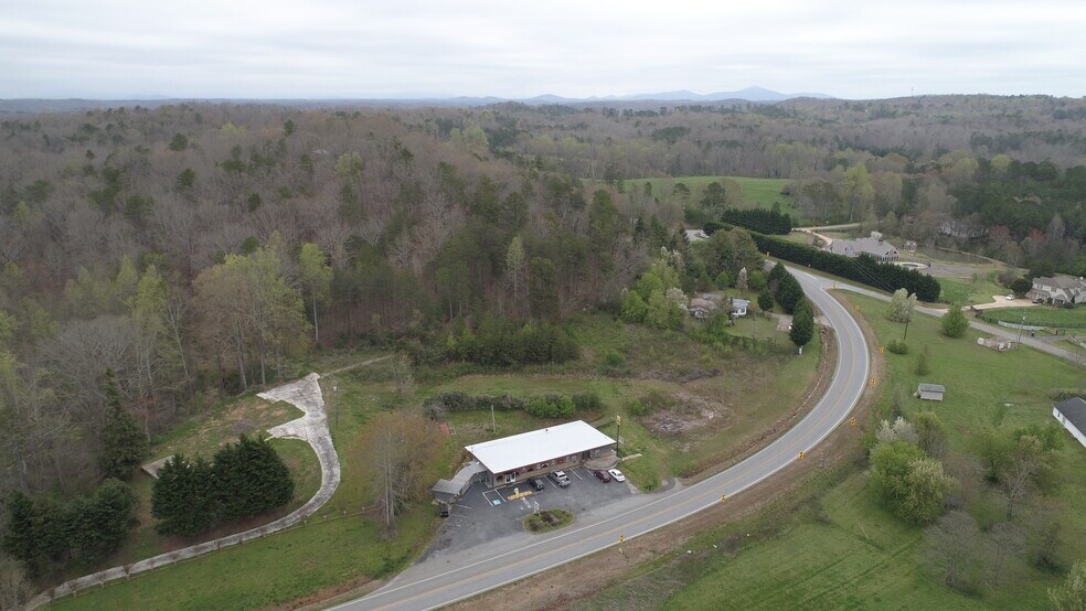 More Photos Of 5646 Price Rd, Gainesville Freestanding For Sale