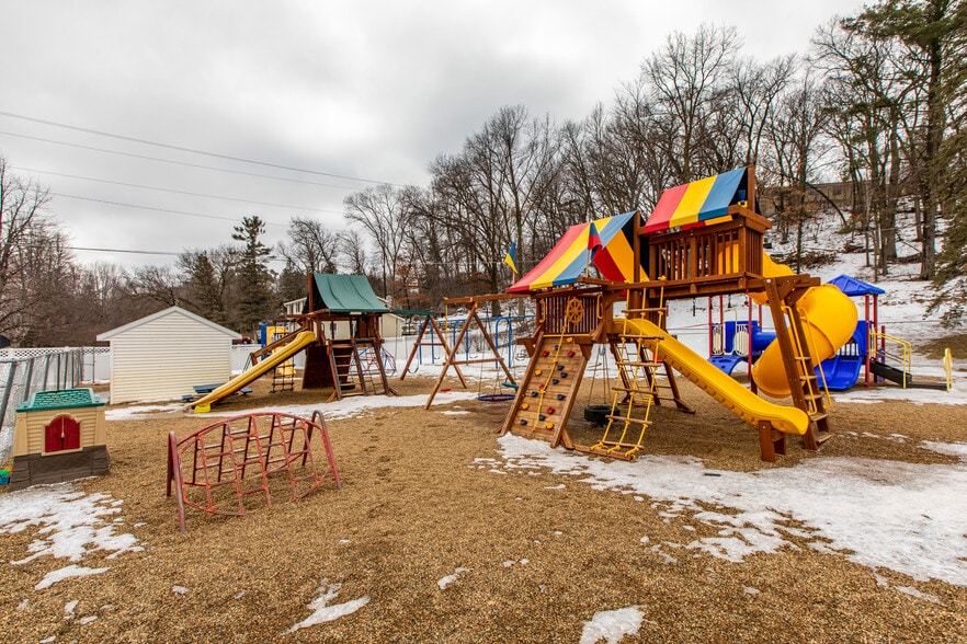 More Photos Of 974 Skyline Dr SW, Rochester Religious Facility For Lease
