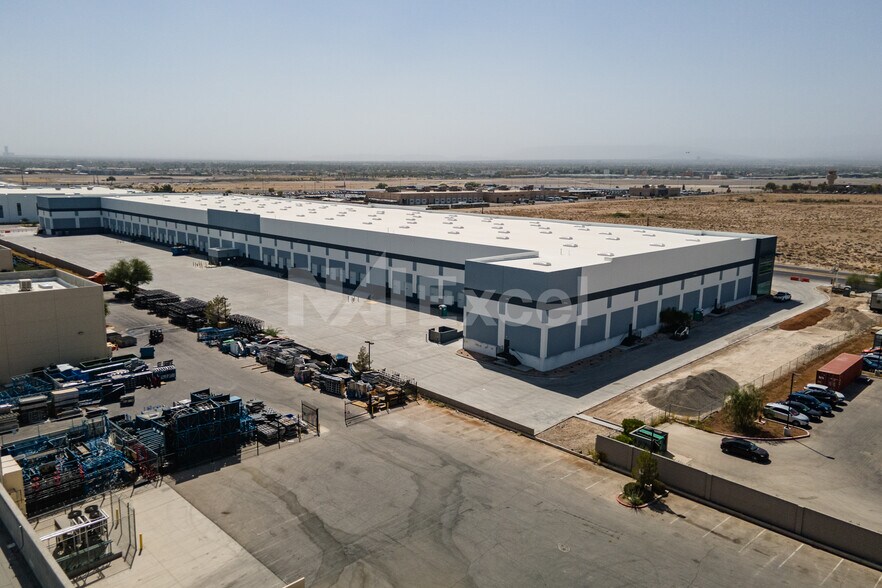 More Photos Of 2880 Simmons St, North Las Vegas Distribution For Lease