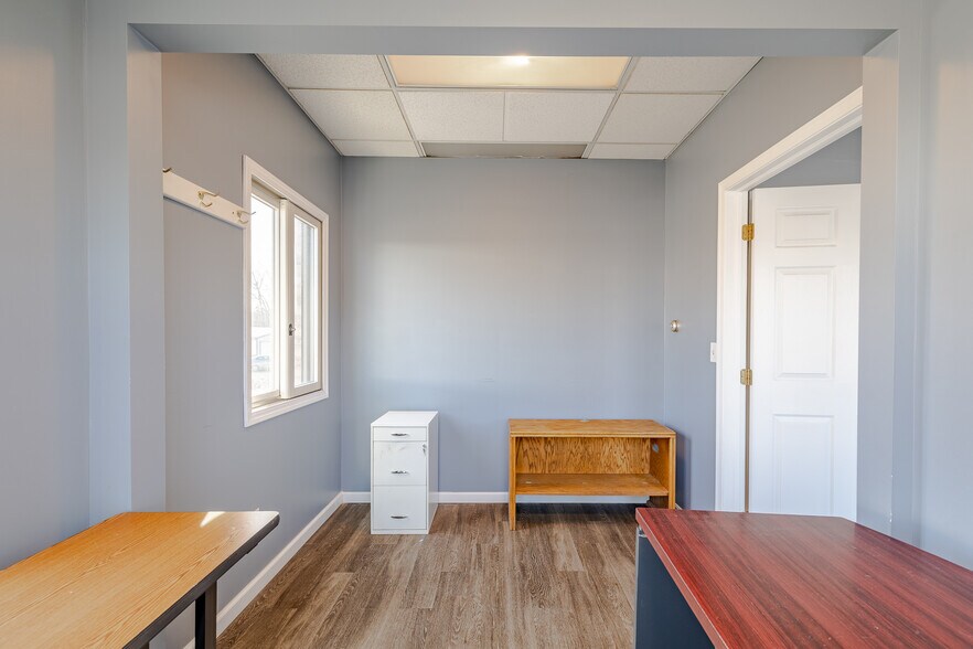 More Photos Of 1408 Ashland Rd, Mansfield Auto Dealership For Sale