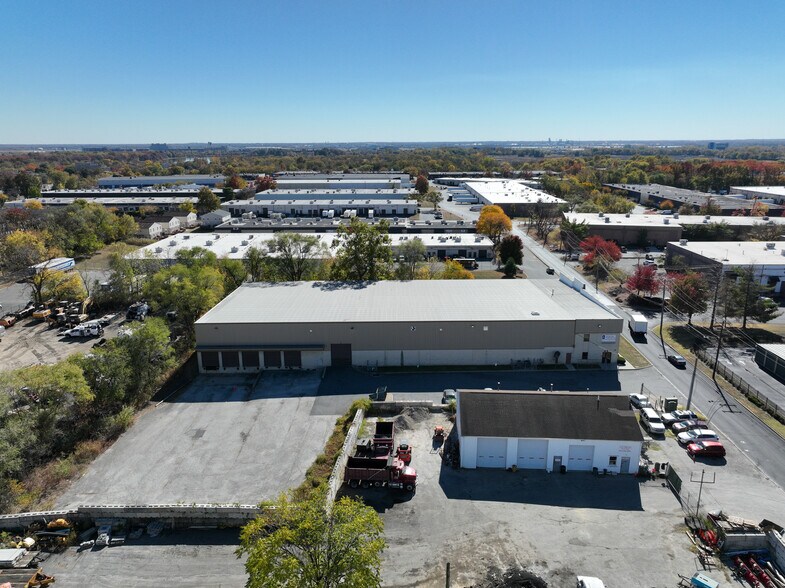 More Photos Of 801 Primos Ave, Folcroft Manufacturing For Lease