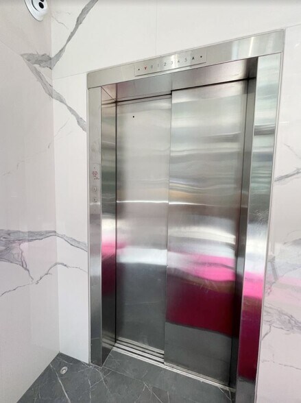 More Photos Of 1178 Broadway, New York Office For Lease