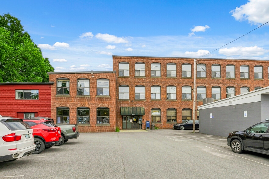 More Photos Of 103 Roxbury St, Keene Office For Sale