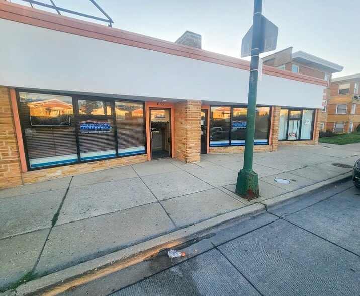 More Photos Of 3753 N Harlem Ave, Chicago Storefront For Sale
