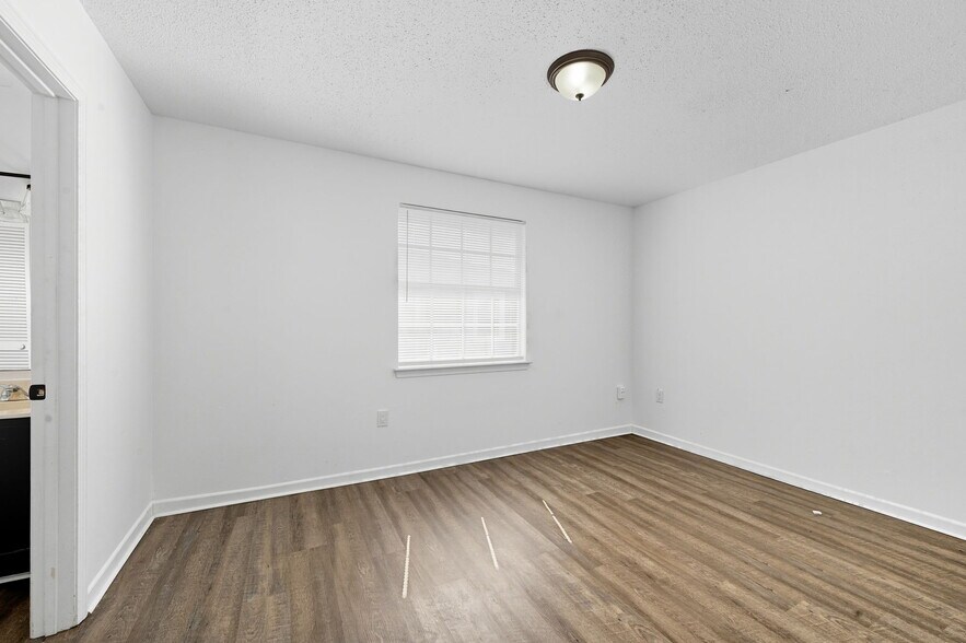 More Photos Of 3150 Oneal Ln, Baton Rouge Multifamily For Sale