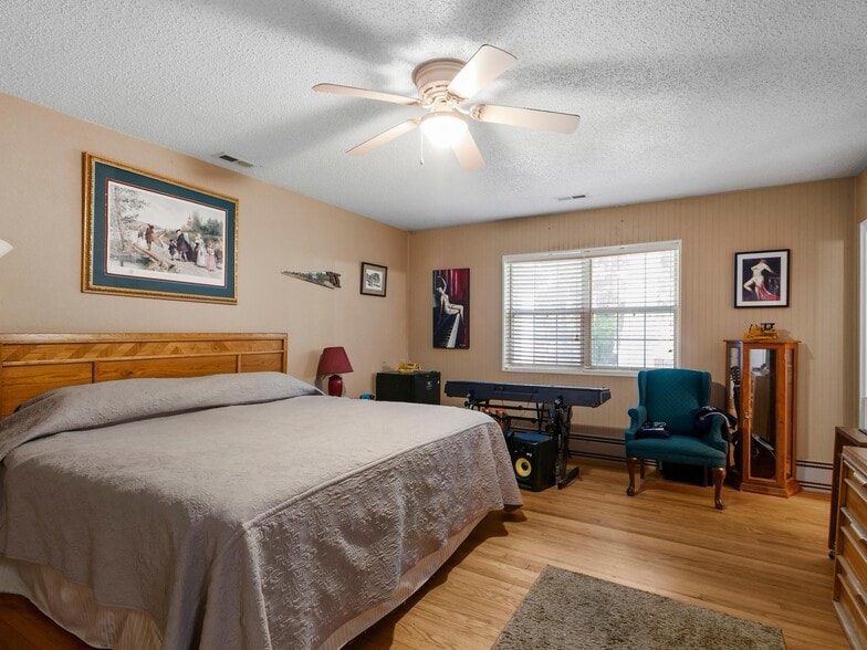 More Photos Of 2474 Soco Rd, Maggie Valley Hotel For Sale