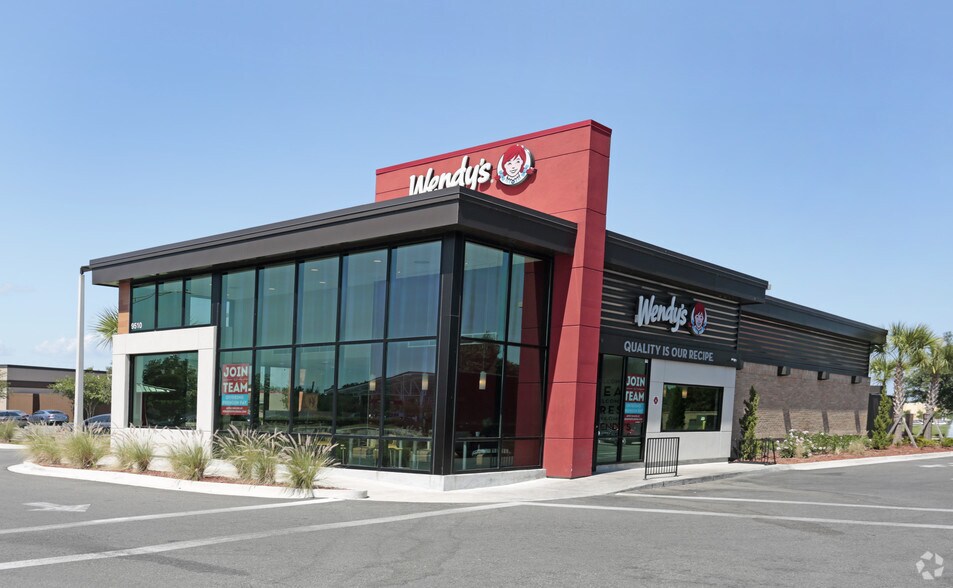Primary Photo Of 9510 Applecross Rd, Jacksonville Fast Food For Lease