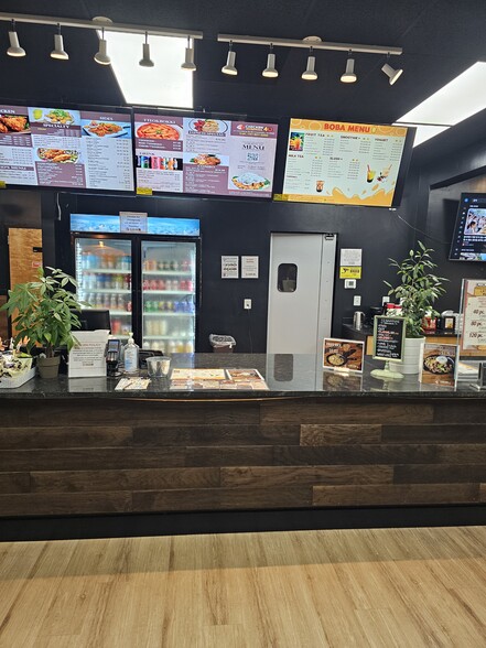 More Photos Of 211 Providence Rd, Chesapeake General Retail For Sale