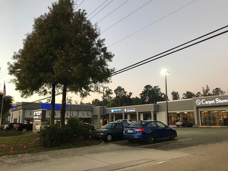 More Photos Of 2101 N Hwy 190, Covington Storefront For Lease