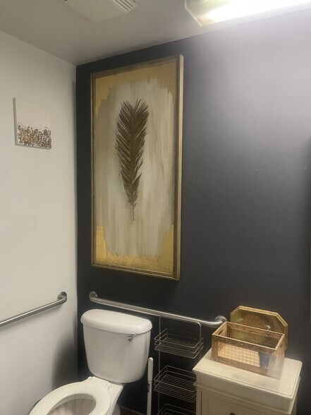 More Photos Of 3617 Perkins Rd, Baton Rouge Storefront For Lease