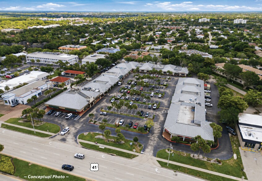 More Photos Of 4910 Tamiami Trl N, Naples Unknown For Lease