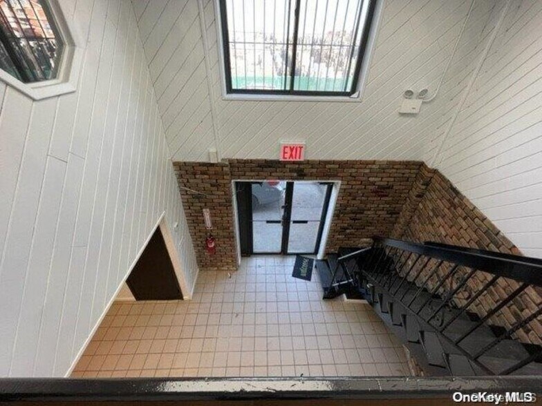 More Photos Of 5978 54th Ave, Maspeth Warehouse For Lease