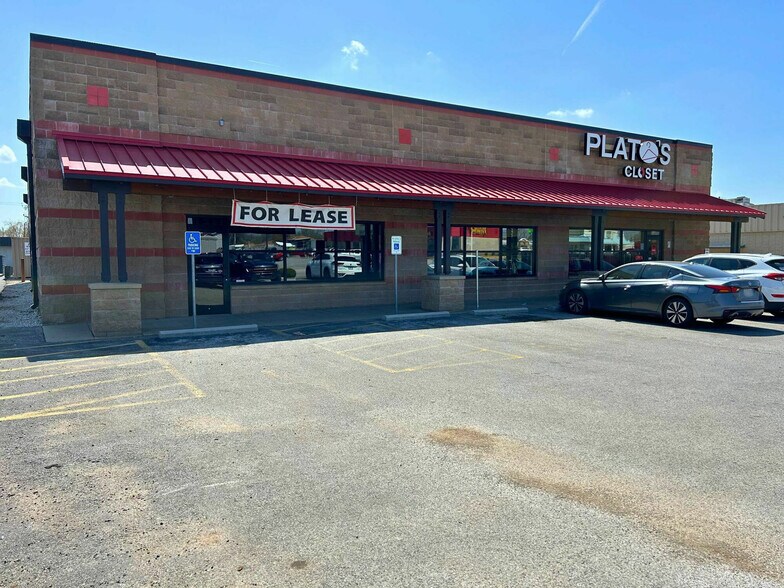 Primary Photo Of 1258 E Battlefield St, Springfield General Retail For Lease