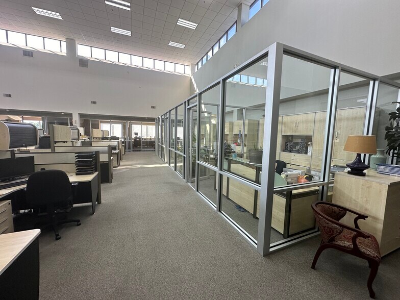 More Photos Of 362 Industrial Park Dr, Lawrenceville Manufacturing For Lease